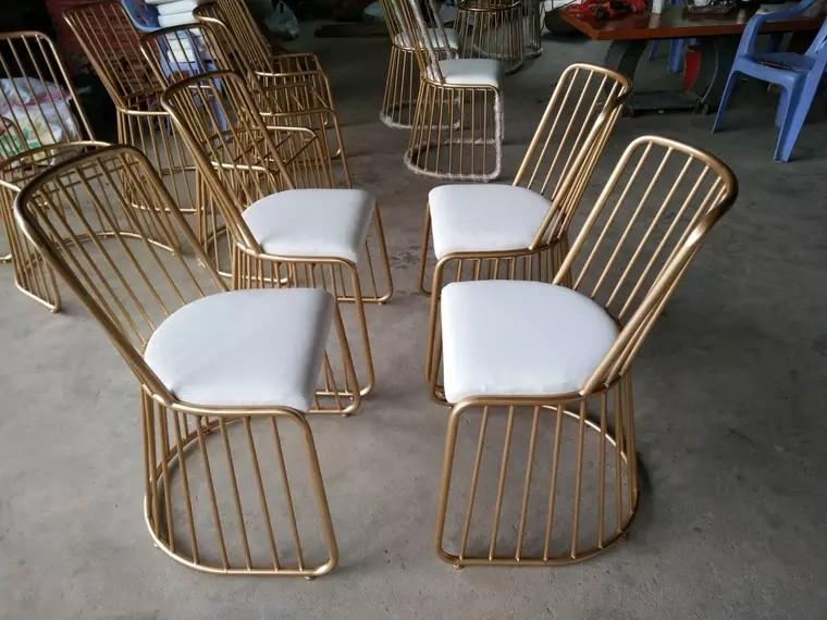 RIVER Contemporary Dining Chair