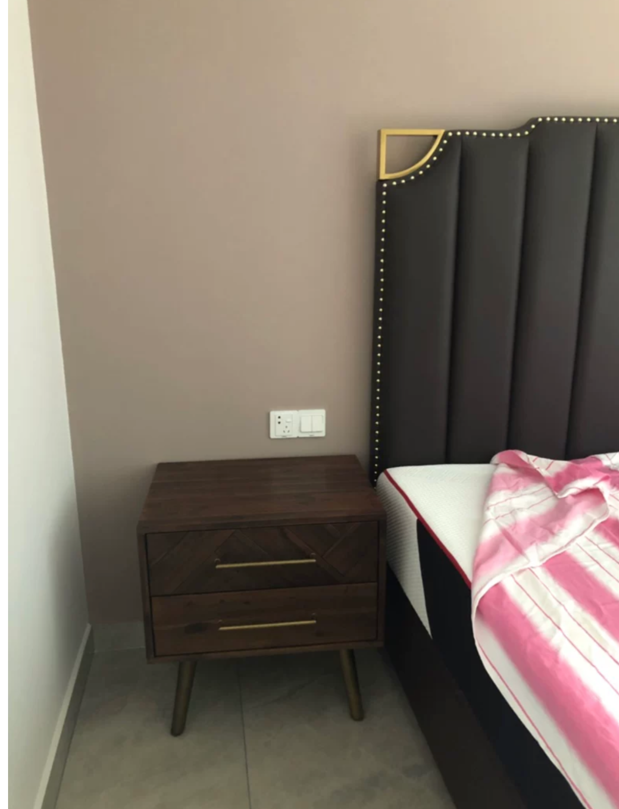 LEAH Herringbone Acacia Solid Wood Bedside Table