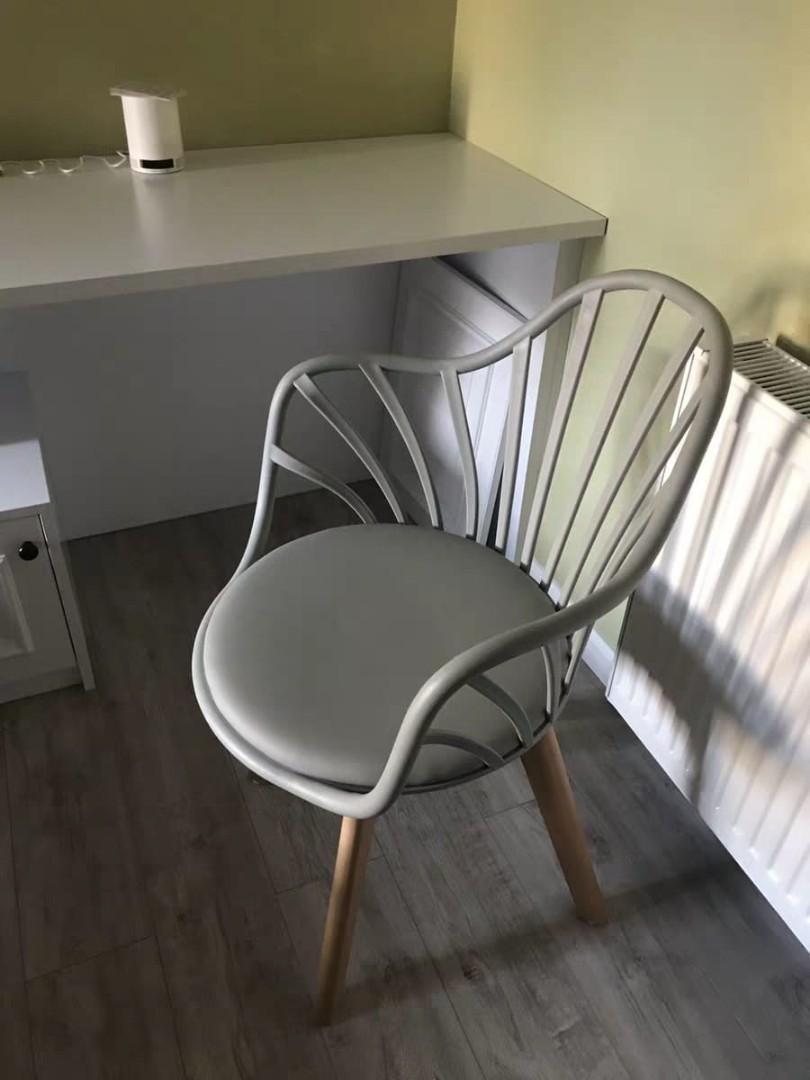 DIANA Scandinavian Seashell Dining Chair