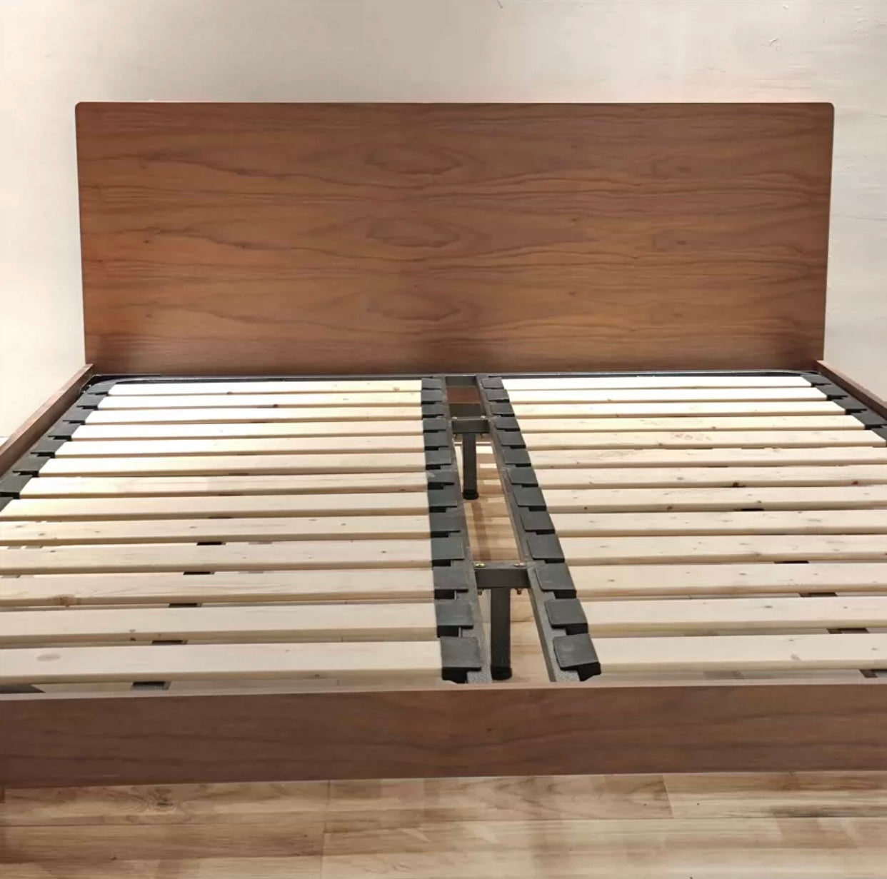 NJORD HAMPTON Scandinavian Solid Wood Suspended Bed Frame