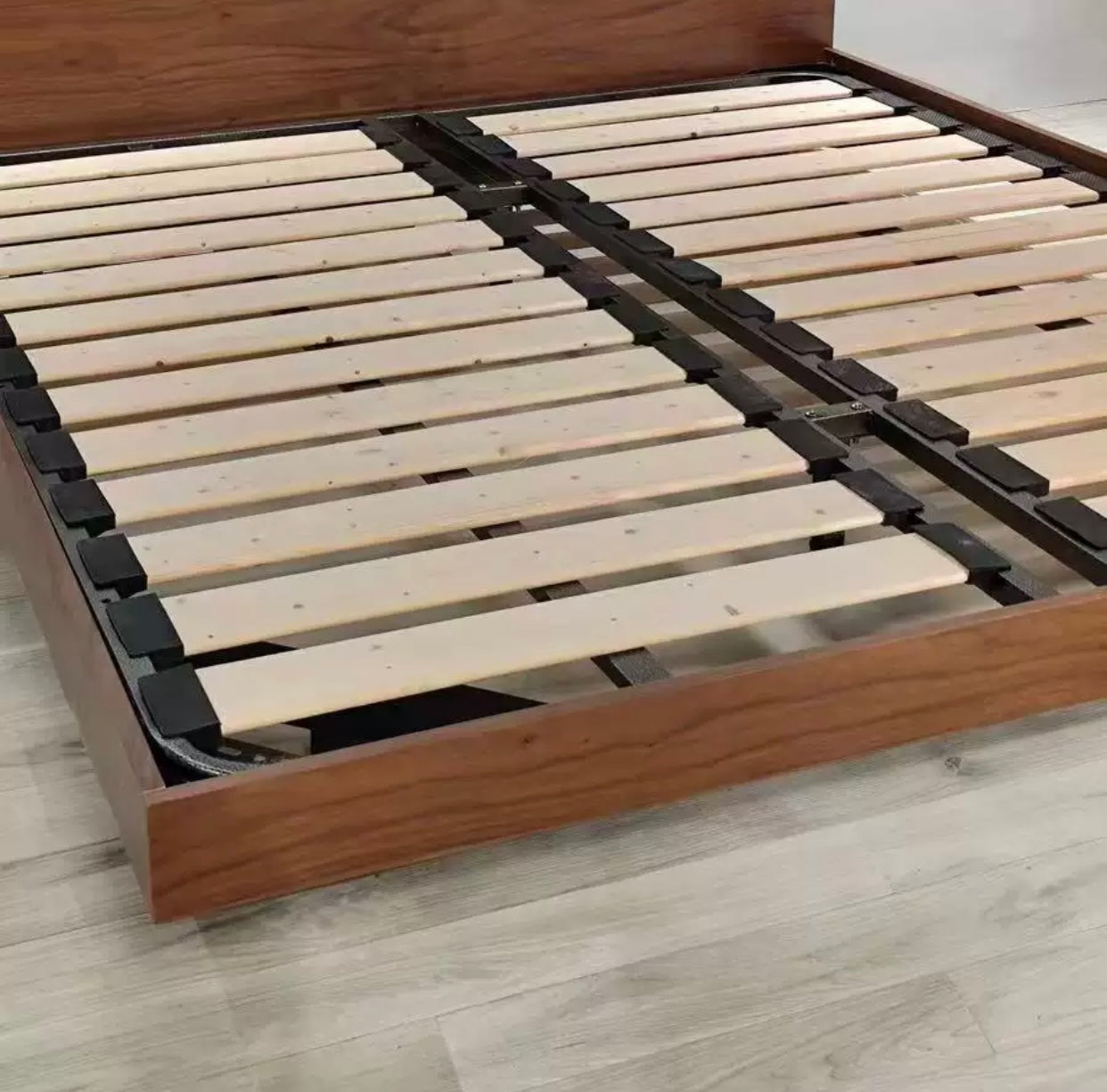 NJORD HAMPTON Scandinavian Solid Wood Suspended Bed Frame