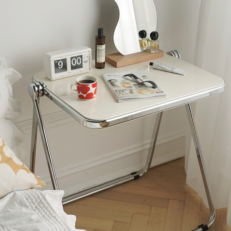 Carolyn Minimalist Folding Table Desk