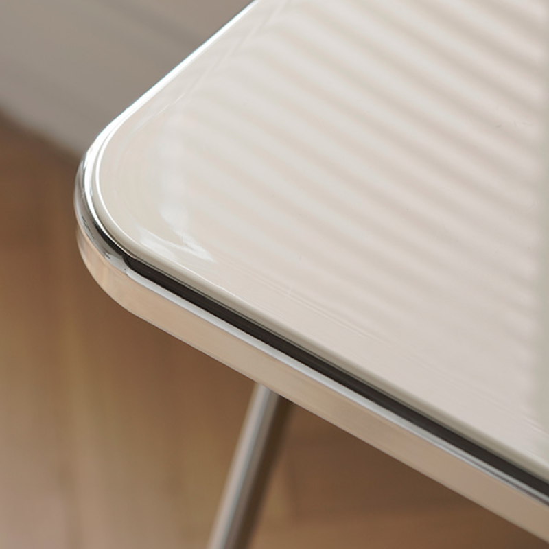 Carolyn Minimalist Folding Table Desk