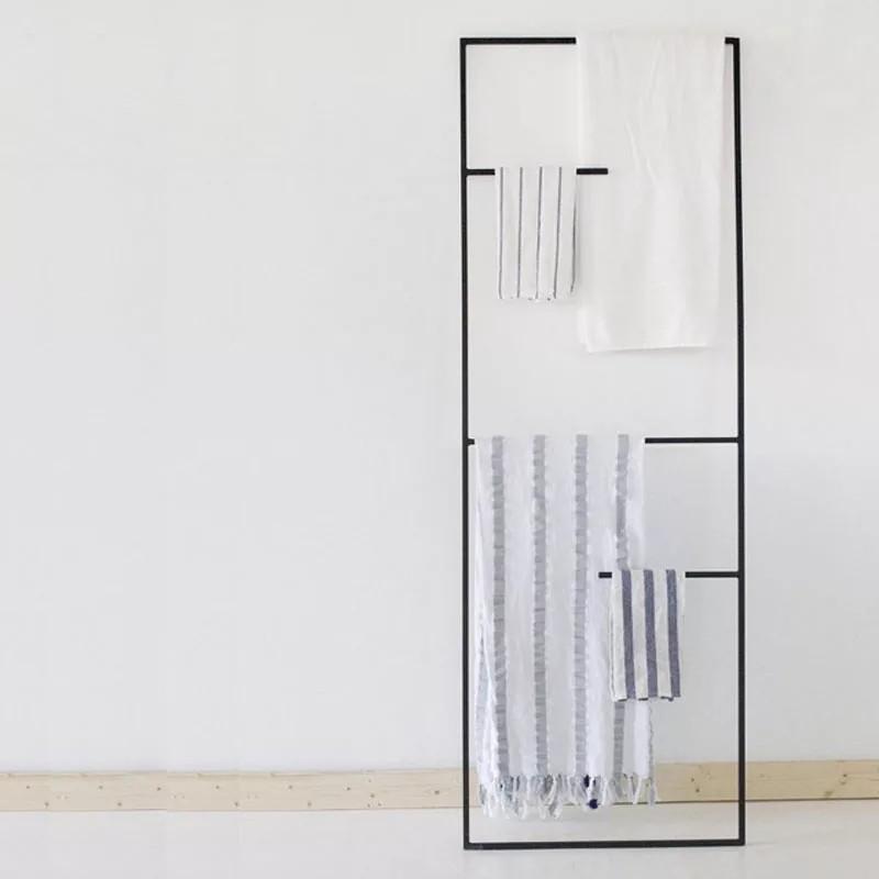 RAEGAN Minimalist Wire Frame Ladder Towel Rack Hanger